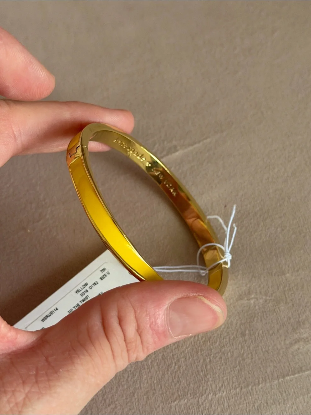 NWT Kate Spade New York “Do the Twist” Enamel Hinged Bangle Bracelet